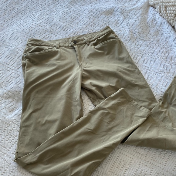 Bundle of Mens Pants - Picture 11 of 14